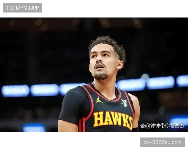 特雷·杨挡拆持球拉开空间 比库里更偏组织化造助攻